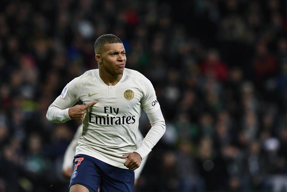 足球报盘点今年中国足球值得记住的教练：邵佳一、徐正源在列